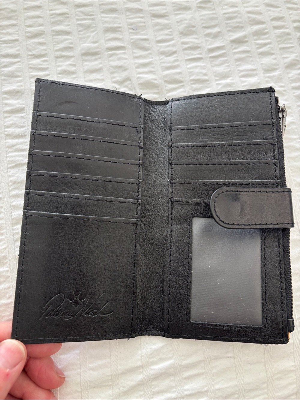 Women’s Black Leather Wallet - Classic Snap Closure - Picture 3 of 5